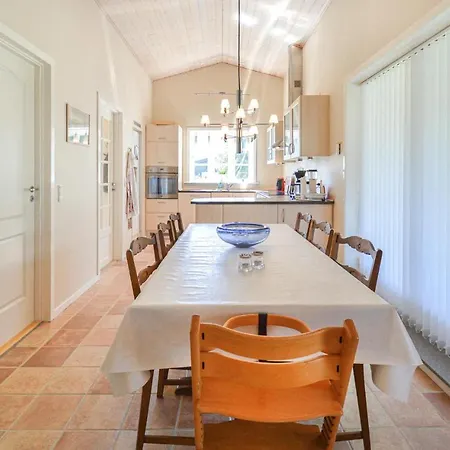 Amazing In W/ Wifi And 2 Bedrooms بيت للعطل
